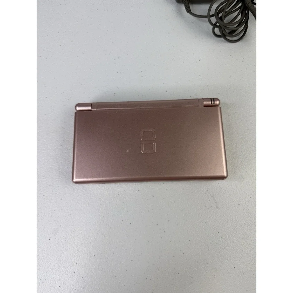 Nintendo DS Lite Metallic Rose Bundle - Games + Charger